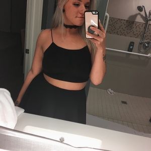 Meet your Posher, Amelia